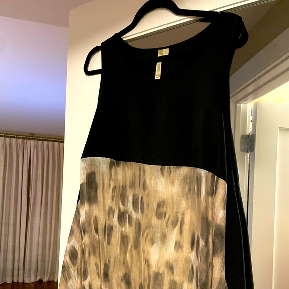 Comfy USA Tops - Comfy USA Topper Funky Lagenlook Layering Piece. Oversized.